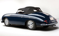 Porsche 356 Roadster bleue 3/4 arrière gauche avec capote 