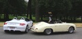 Porsche 356 Speedster beige & Boxster Spyder blanc 3/4 arrière droit 2