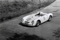 Porsche 500 Spyder blanc 3/4 avant gauche vue de haut