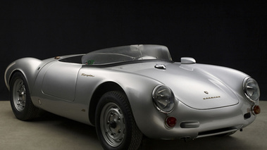 Porsche 550 Spyder 3/4 avant droit