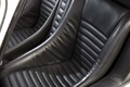 Porsche 904 GTS gris sièges debout
