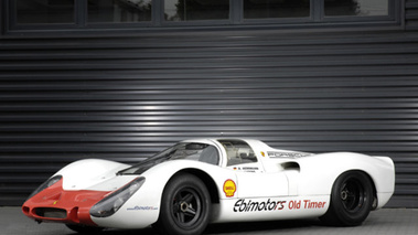 Porsche 908 blanc 3/4 avant gauche