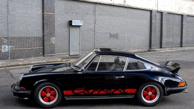 Porsche 911 Carrera RS 2.7 Noire vue de profil