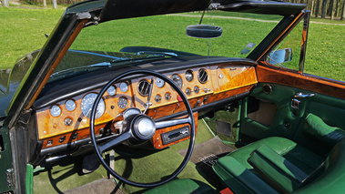 Rolls Royce Silver Shadow Drophead Coupe Mulliner Park Ward verte tableau de bord