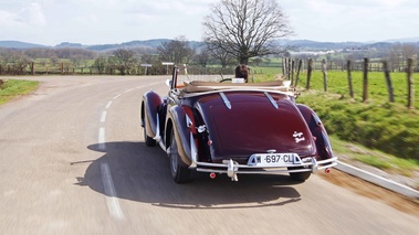 Talbot-Lago T26 Record cabriolet bordeaux 3/4 arrière gauche travelling 3