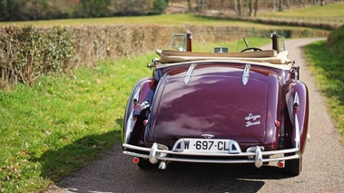 Talbot-Lago T26 Record cabriolet bordeaux face arrière