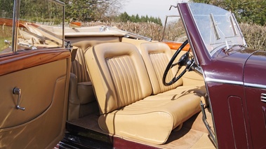 Talbot-Lago T26 Record cabriolet bordeaux intérieur