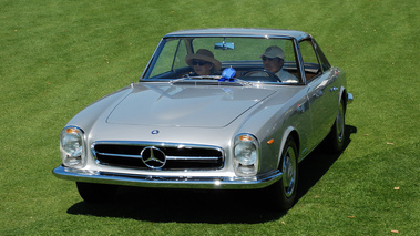 Mercedes-Benz 230SL 1963, grise