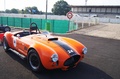 AC Cobra orange 3/4 avant droit