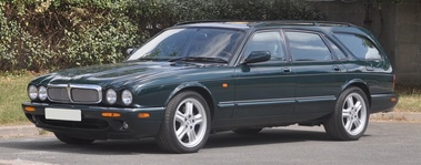 Jaguar XJR Shooting Break, vert, 3-4 avg