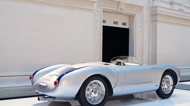 Porsche 550 Spyder gris 3/4 arrière droit