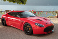 Aston Martin V12 Vantage Zagato rouge 3/4 avant droit