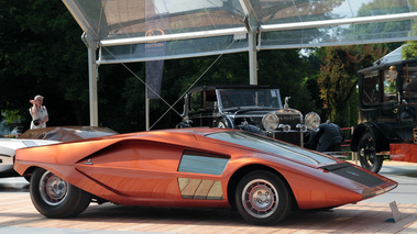 Vente RM Auctions - prototype Bertone orange 3/4 avant droit