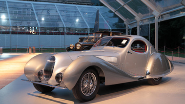 Vente RM Auctions - Talbot-Lago T150 SS gris 3/4 avant gauche