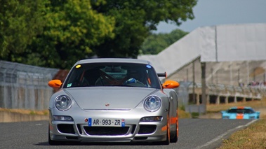 Porsche 997 GT3 RS gris/orange face avant