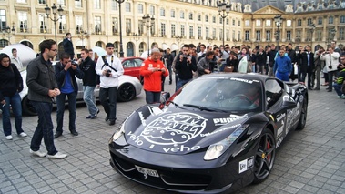 Ferrari 458 Italia noir 3/4 avant gauche