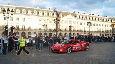 Ferrari 458 Italia rouge 3/4 avant gauche