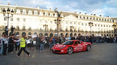 Ferrari 458 Italia rouge 3/4 avant gauche