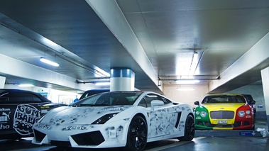 Lamborghini Gallardo LP560-4 blanc mate 3/4 avant gauche