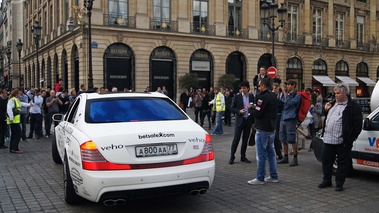 Maybach 57S blanc face arrière