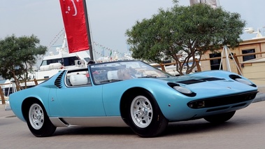 Lamborghini Miura Spider, bleue, 3-4 avd