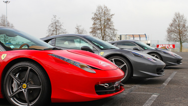 Ferrari 458 Italia x3