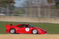 Ferrari F40 rouge 3/4 avant droit filé