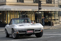 Chevrolet Corvette C2 Cabriolet gris 3/4 avant droit penché