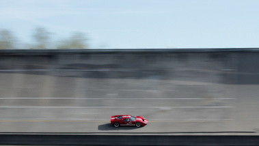 Ford GT40 rouge filé