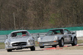 Mercedes 300 SL gris face avant & Porsche 911 Turbo gris 3/4 avant droit