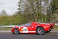 Ford GT40 rouge 3/4 arrière gauche travelling penché