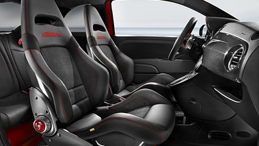 Abarth 695 Tributo Ferrari intérieur