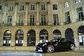 Alfa Romeo 8C Competizione noir place Vendôme 3/4 avant gauche