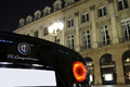 Alfa Romeo 8C Competizione noir place Vendôme logo