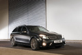 Mercedes C63 AMG DR520 Estate noir mate 3/4 avant droit