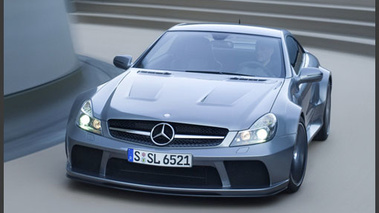 SL65 Black-Series 3