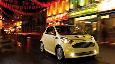 Aston Martin Cygnet - blanche