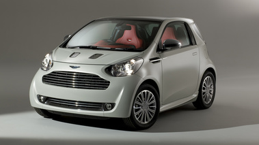 Aston Martin Cygnet - gris - 3/4 avant gauche