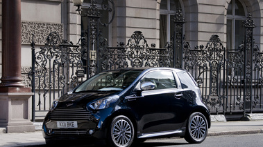 Aston Martin Cygnet noir 3/4 avant gauche