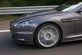 Aston Martin DBS anthracite jante travelling