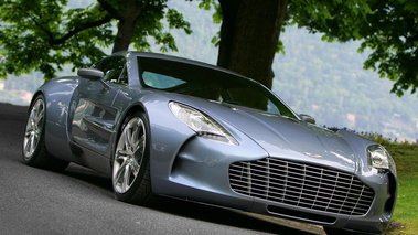 Aston Martin One77 3-4