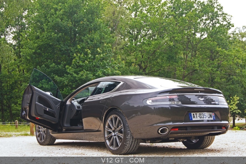 Aston Martin Rapide anthracite 3/4 arrière gauche porte