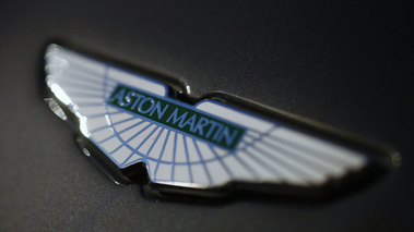 Aston Martin Rapide anthracite logo Aston Martin