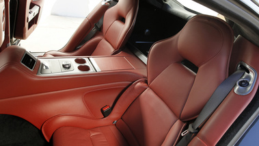 Aston Martin Rapide anthracite sièges arrières