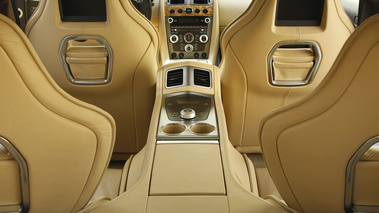 Aston Martin Rapide vert intérieur