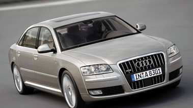 Audi A8 W12 Champagne 3/4 AV Dynamique