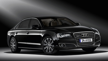 Audi A8L Security - noire - 3/4 avant droit