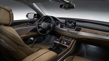 Audi A8L - tableau de bord