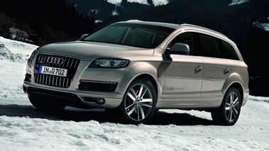 Audi Q7 - gris - 3/4 avant gauche