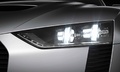 Audi Quattro Concept blanc phare avant 3